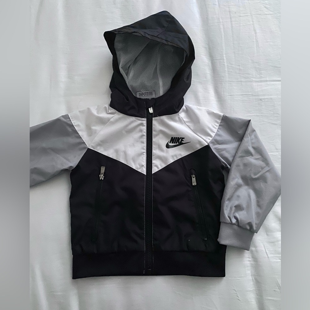 Nike windbreaker